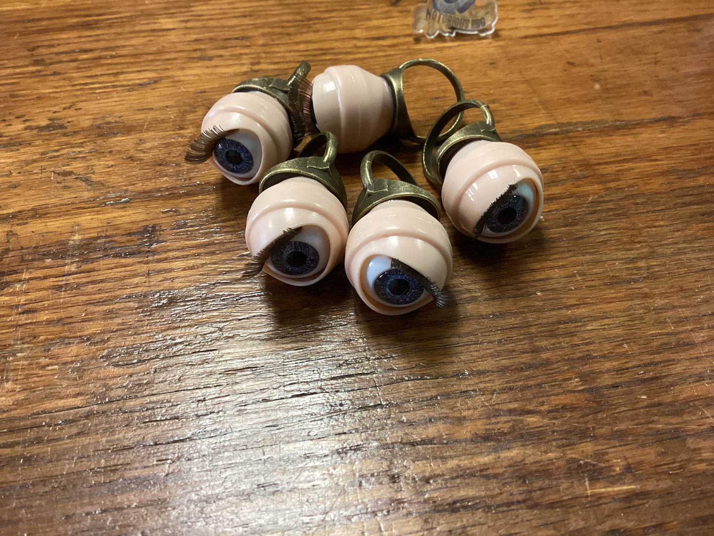 Eyeball ring